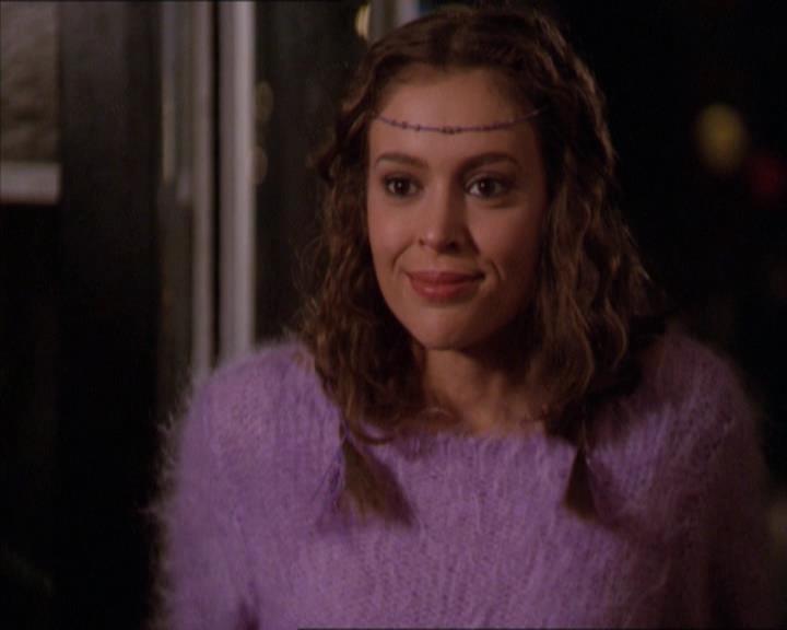 Charmed-Online-dot-210HeartbreakCity0246.jpg