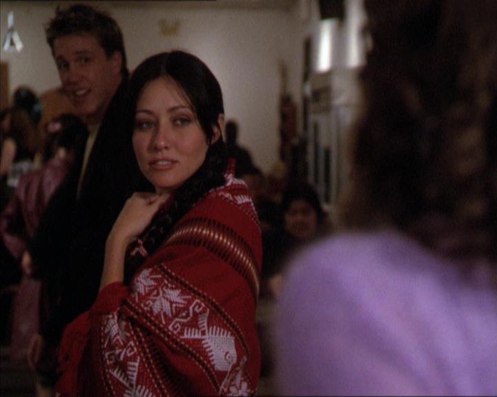 Charmed-Online-dot-210HeartbreakCity0247.jpg
