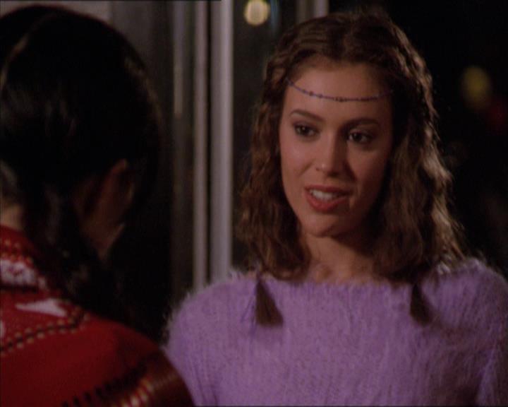 Charmed-Online-dot-210HeartbreakCity0255.jpg