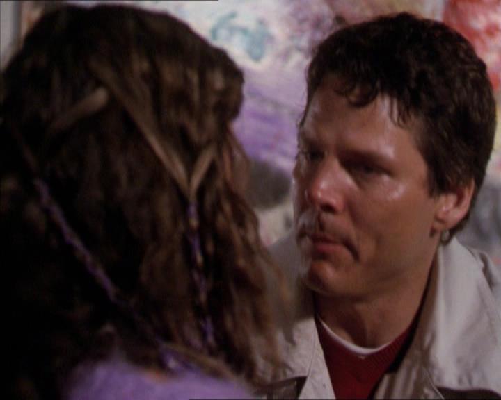 Charmed-Online-dot-210HeartbreakCity0275.jpg