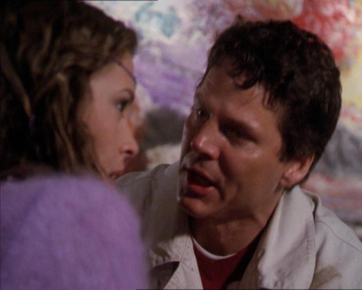 Charmed-Online-dot-210HeartbreakCity0279.jpg