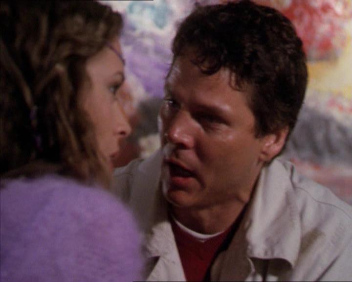 Charmed-Online-dot-210HeartbreakCity0280.jpg