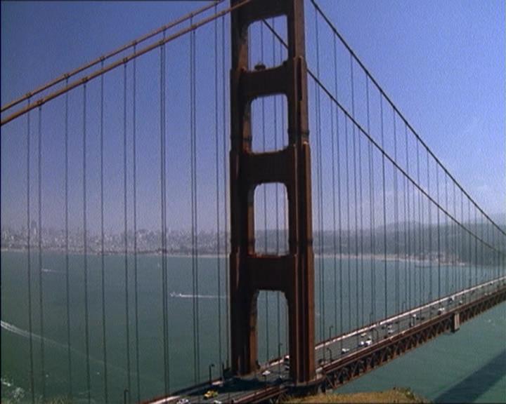 Charmed-Online-dot-210HeartbreakCity0349.jpg