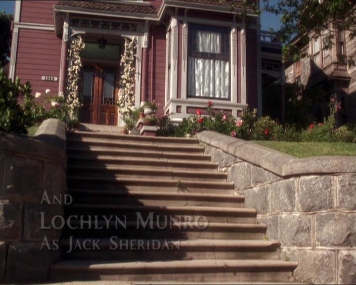 Charmed-Online-dot-210HeartbreakCity0355.jpg