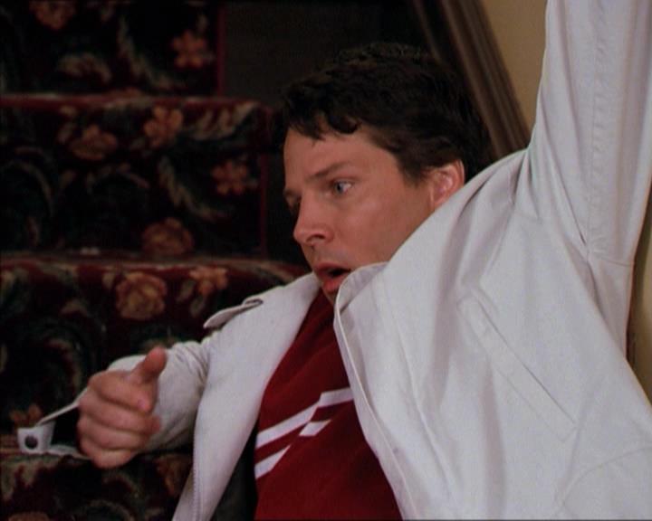 Charmed-Online-dot-210HeartbreakCity0440.jpg