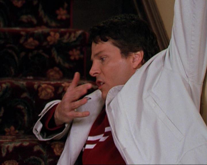 Charmed-Online-dot-210HeartbreakCity0444.jpg