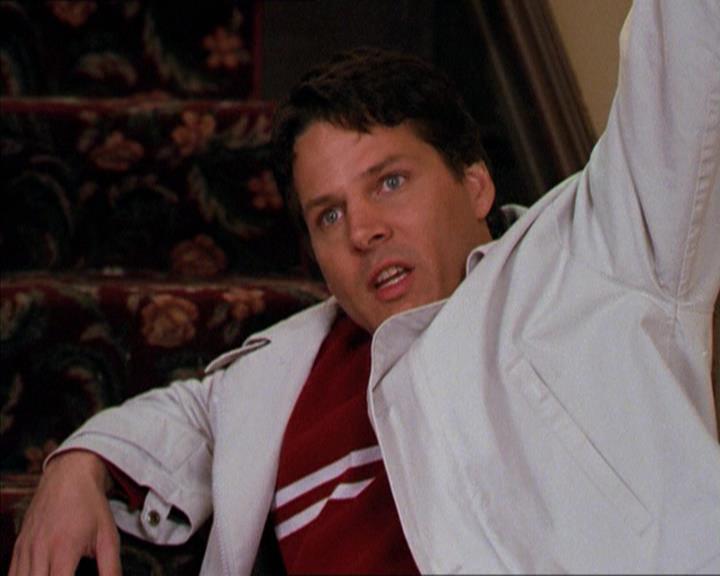 Charmed-Online-dot-210HeartbreakCity0446.jpg