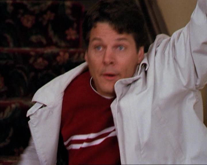 Charmed-Online-dot-210HeartbreakCity0450.jpg