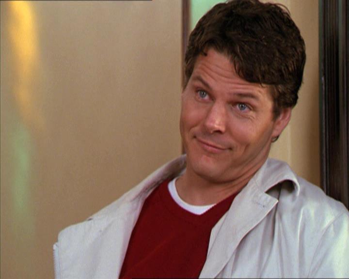 Charmed-Online-dot-210HeartbreakCity0467.jpg
