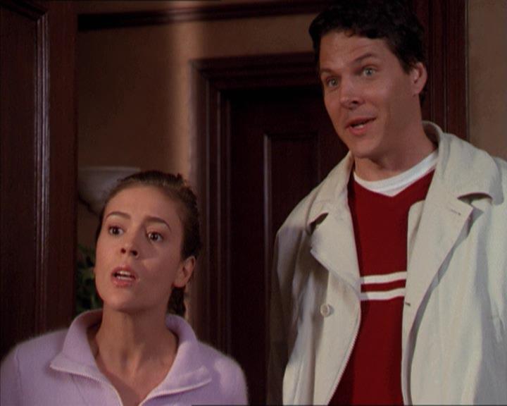 Charmed-Online-dot-210HeartbreakCity0528.jpg
