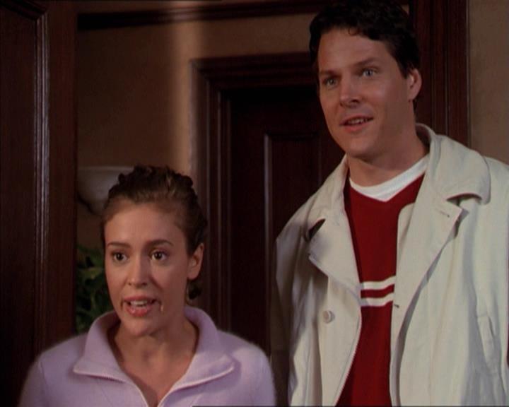 Charmed-Online-dot-210HeartbreakCity0530.jpg