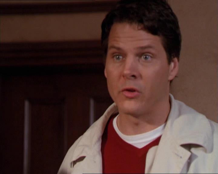 Charmed-Online-dot-210HeartbreakCity0541.jpg