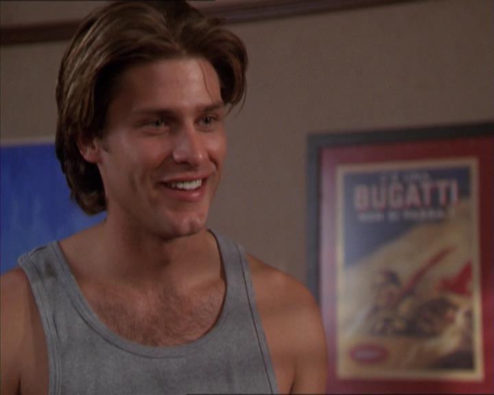 Charmed-Online-dot-210HeartbreakCity0581.jpg
