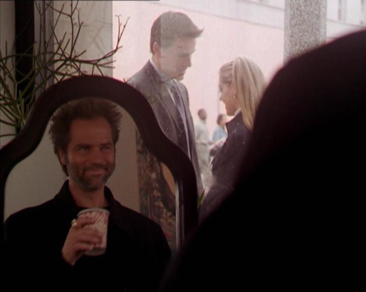 Charmed-Online-dot-210HeartbreakCity0610.jpg