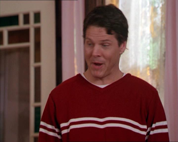 Charmed-Online-dot-210HeartbreakCity0629.jpg