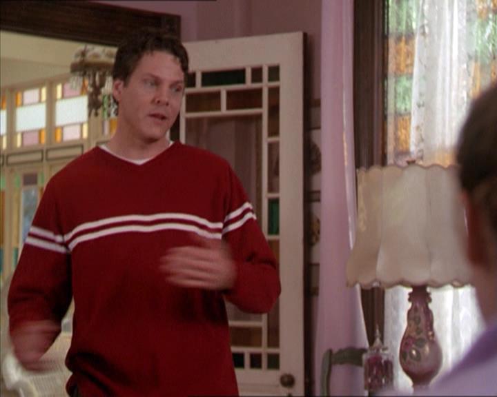 Charmed-Online-dot-210HeartbreakCity0635.jpg