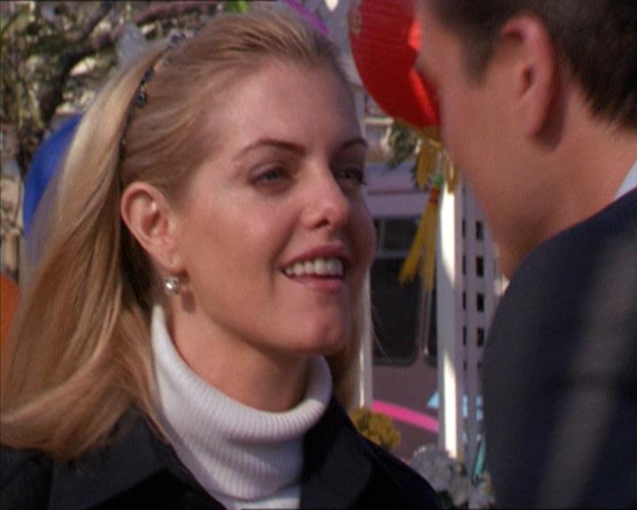 Charmed-Online-dot-210HeartbreakCity0752.jpg