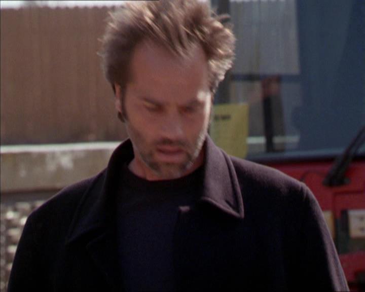 Charmed-Online-dot-210HeartbreakCity0903.jpg