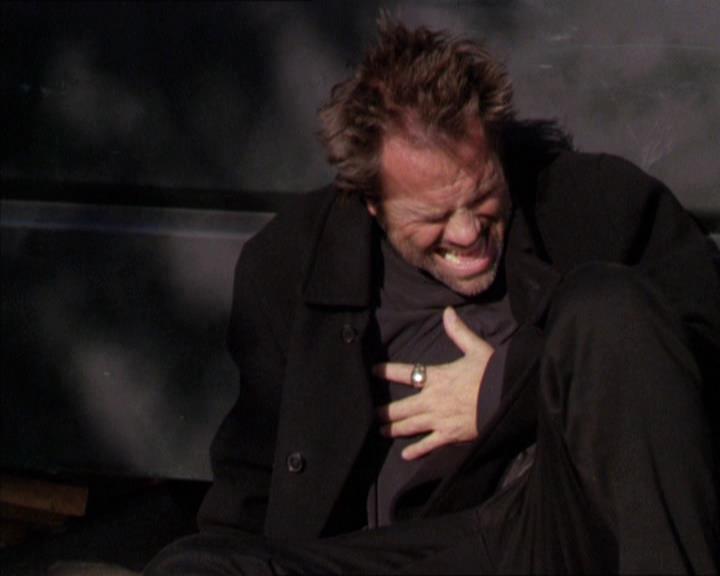 Charmed-Online-dot-210HeartbreakCity0934.jpg