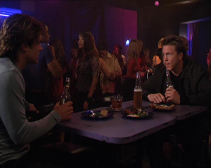 Charmed-Online-dot-210HeartbreakCity1455.jpg