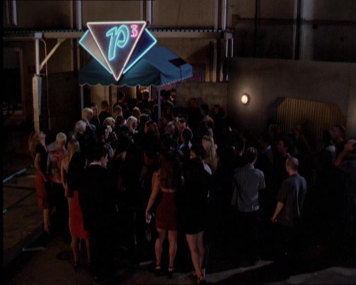 Charmed-Online-dot-210HeartbreakCity1463.jpg