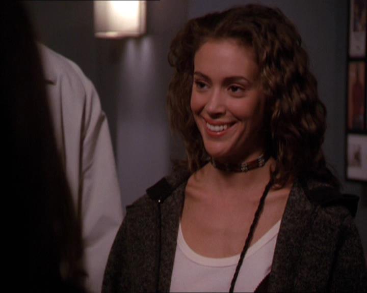Charmed-Online-dot-210HeartbreakCity1480.jpg
