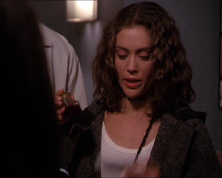 Charmed-Online-dot-210HeartbreakCity1484.jpg
