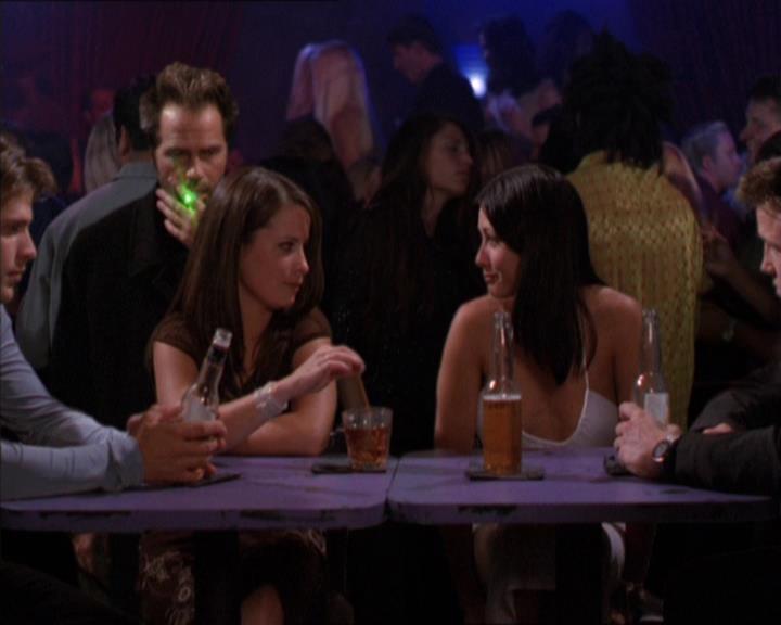 Charmed-Online-dot-210HeartbreakCity1518.jpg