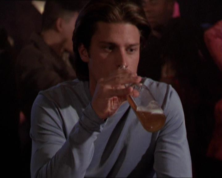 Charmed-Online-dot-210HeartbreakCity1529.jpg