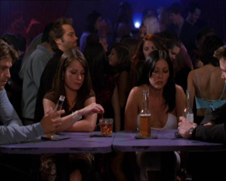 Charmed-Online-dot-210HeartbreakCity1539.jpg