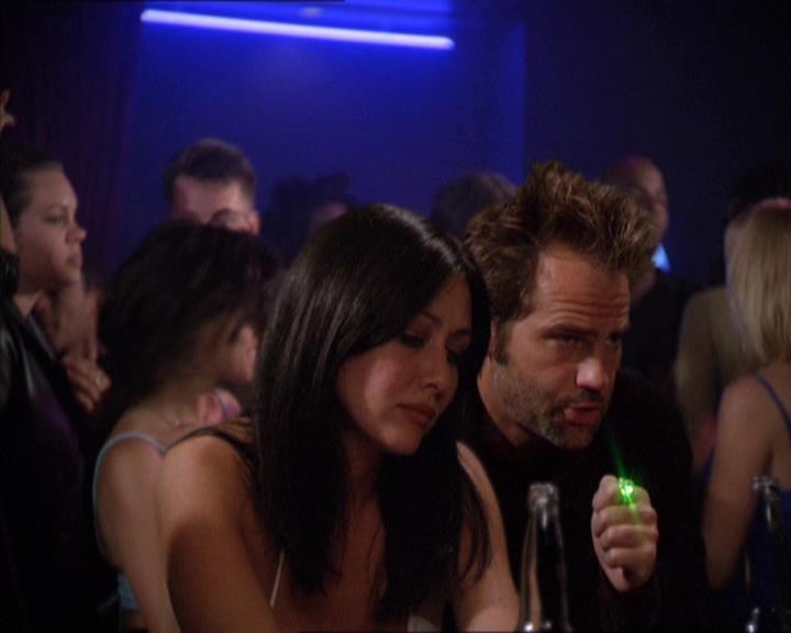 Charmed-Online-dot-210HeartbreakCity1545.jpg