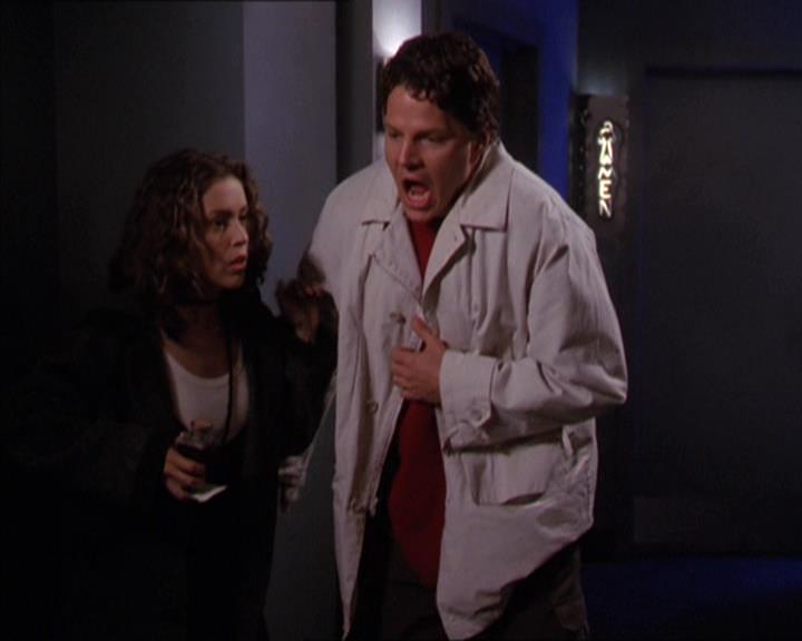 Charmed-Online-dot-210HeartbreakCity1566.jpg