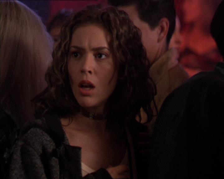 Charmed-Online-dot-210HeartbreakCity1580.jpg