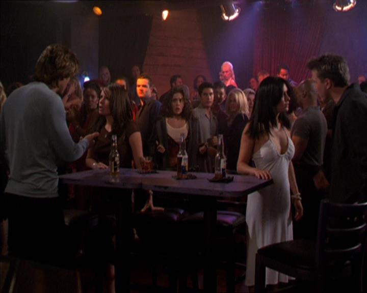 Charmed-Online-dot-210HeartbreakCity1595.jpg
