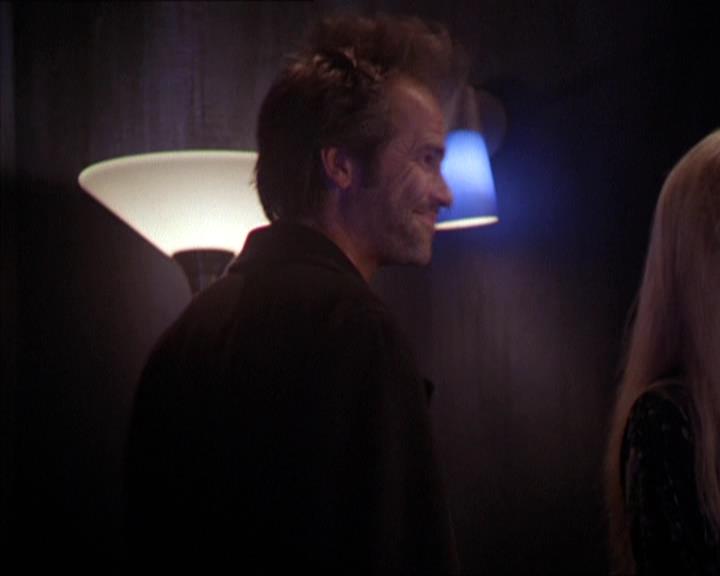 Charmed-Online-dot-210HeartbreakCity1596.jpg