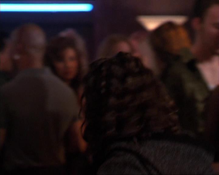 Charmed-Online-dot-210HeartbreakCity1653.jpg