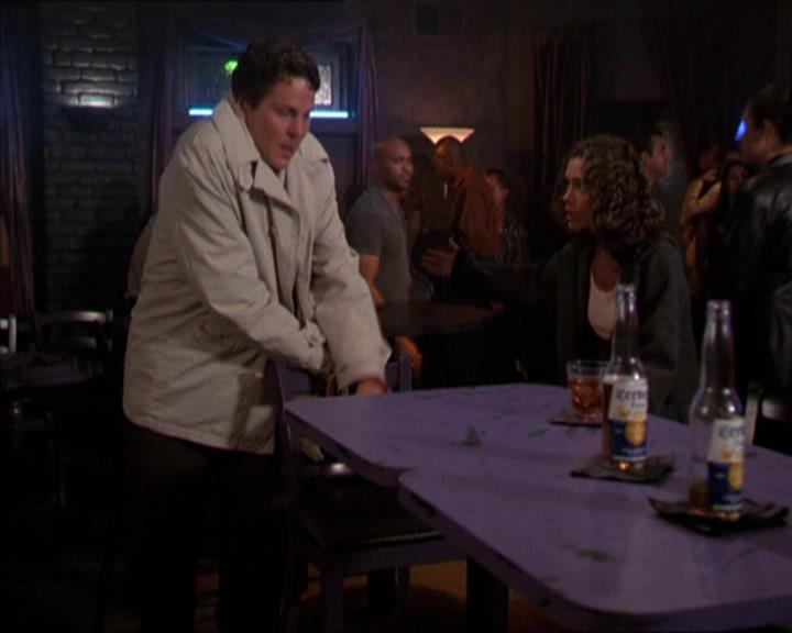 Charmed-Online-dot-210HeartbreakCity1661.jpg