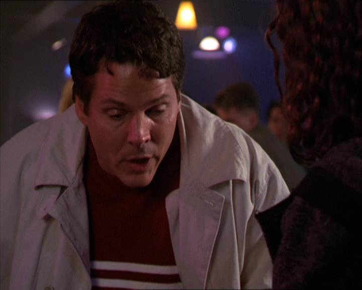 Charmed-Online-dot-210HeartbreakCity1665.jpg