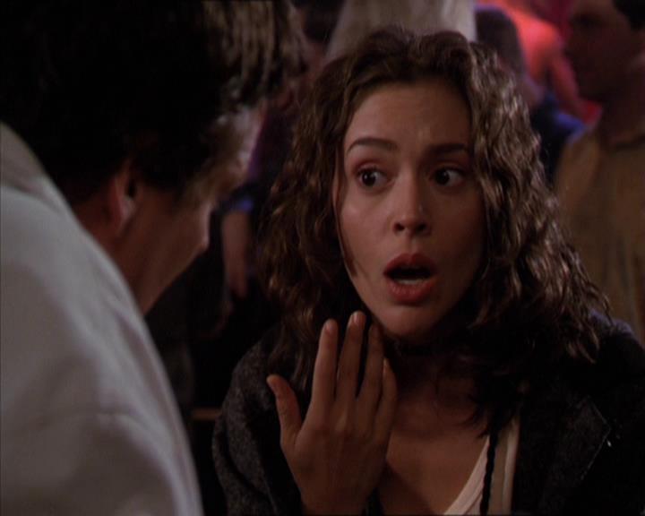 Charmed-Online-dot-210HeartbreakCity1677.jpg