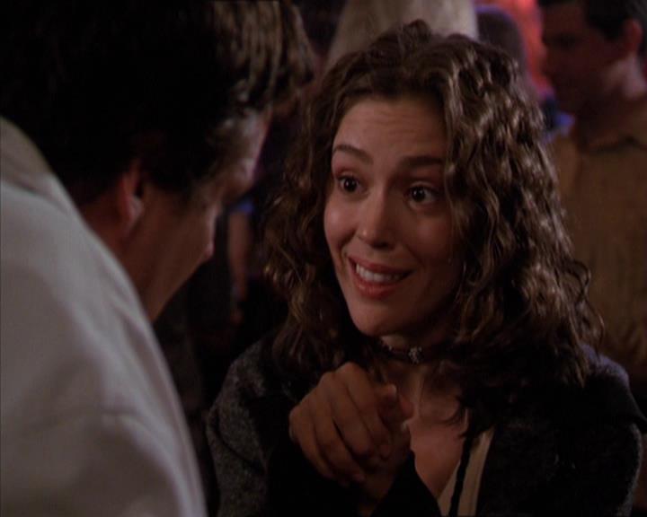 Charmed-Online-dot-210HeartbreakCity1679.jpg