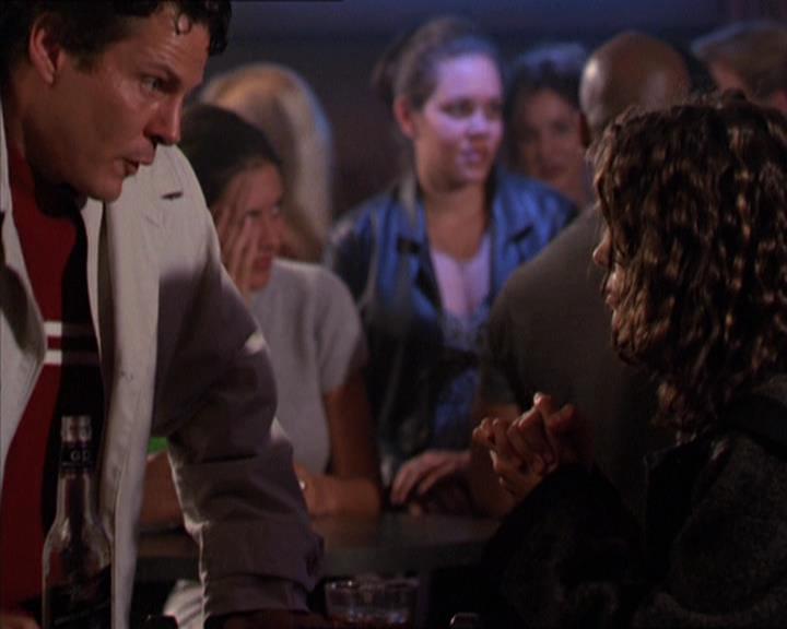 Charmed-Online-dot-210HeartbreakCity1683.jpg