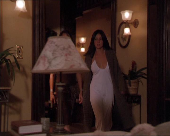 Charmed-Online-dot-210HeartbreakCity1690.jpg