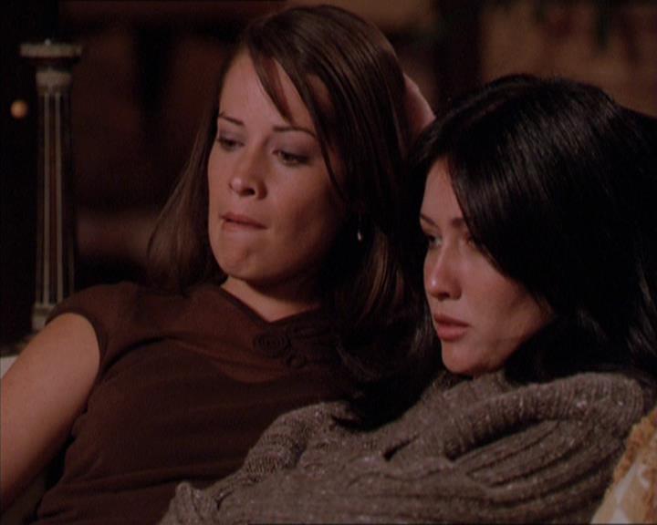 Charmed-Online-dot-210HeartbreakCity1704.jpg