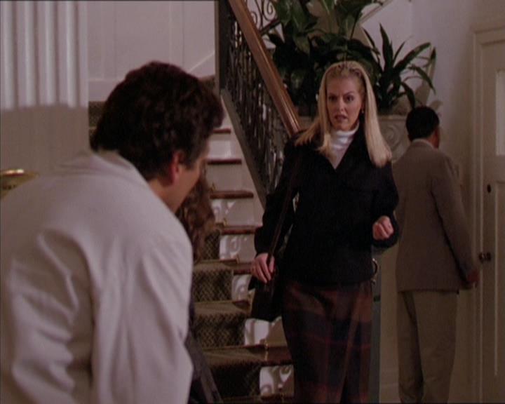 Charmed-Online-dot-210HeartbreakCity1760.jpg
