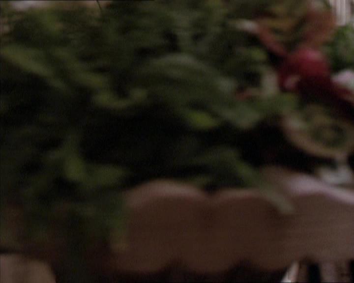 Charmed-Online-dot-210HeartbreakCity1777.jpg