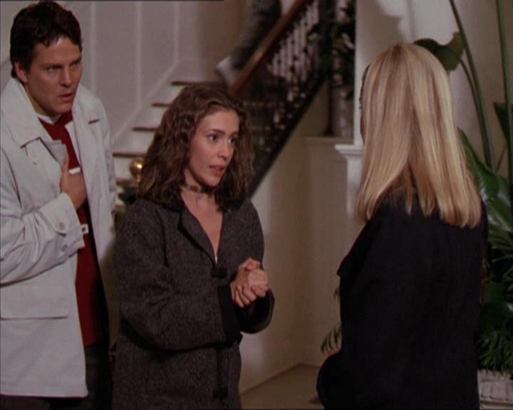 Charmed-Online-dot-210HeartbreakCity1780.jpg