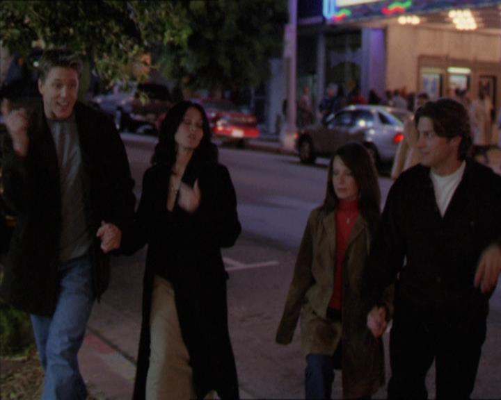 Charmed-Online-dot-210HeartbreakCity2259.jpg