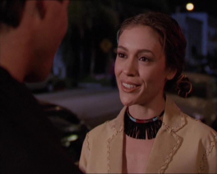 Charmed-Online-dot-210HeartbreakCity2292.jpg