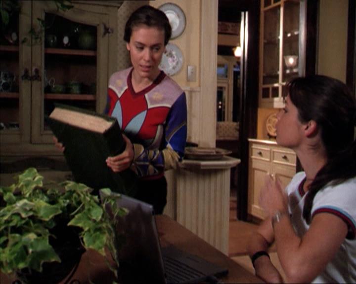 Charmed-Online-dot-211RecklessAbandon1247.jpg