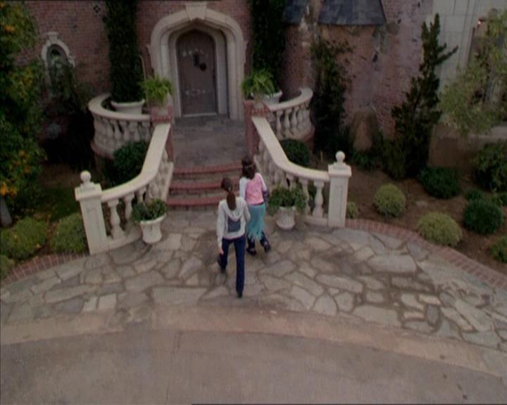 Charmed-Online-dot-211RecklessAbandon1461.jpg